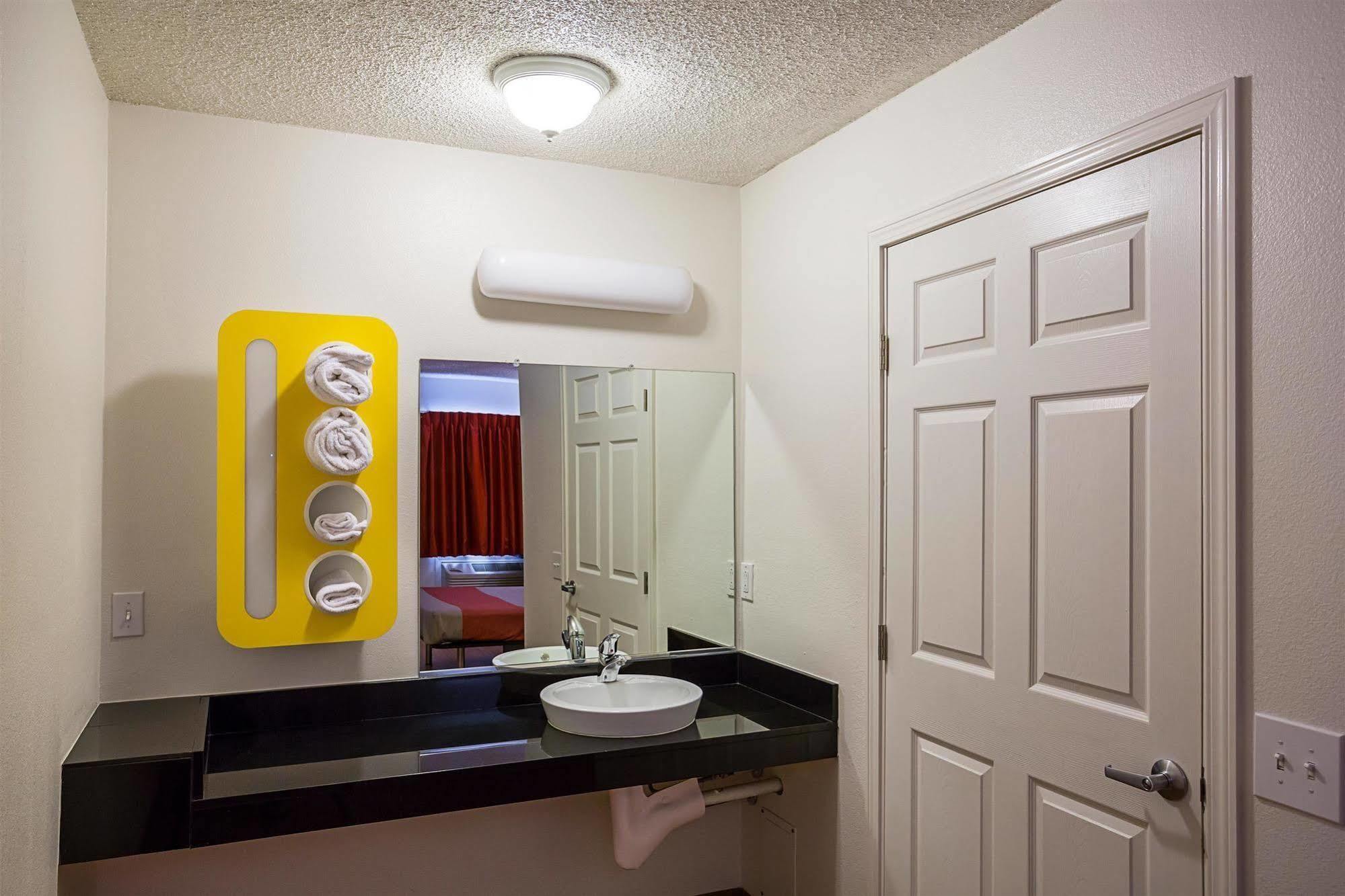 Guest House אלנסבורג מראה חיצוני תמונה