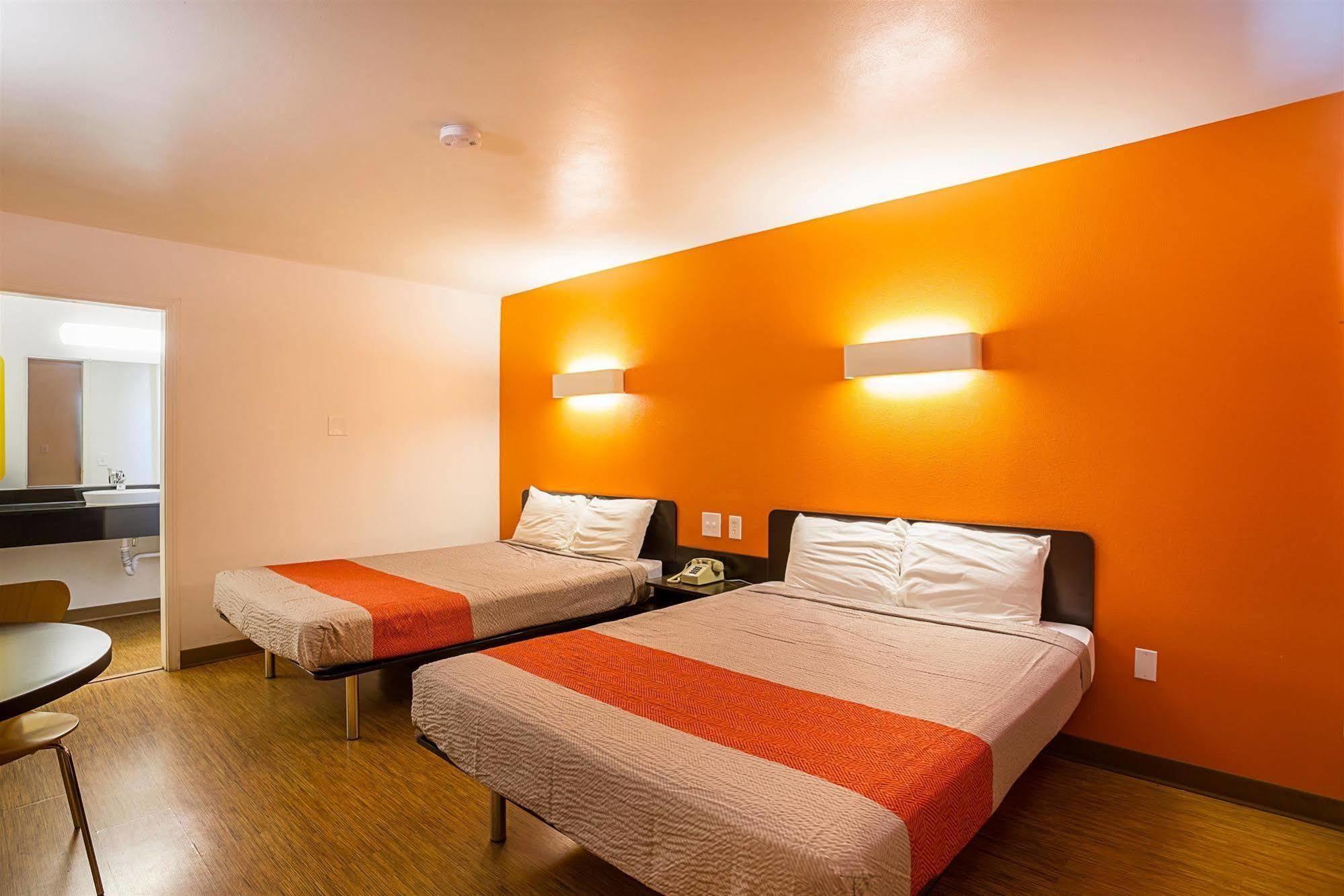 Guest House אלנסבורג מראה חיצוני תמונה