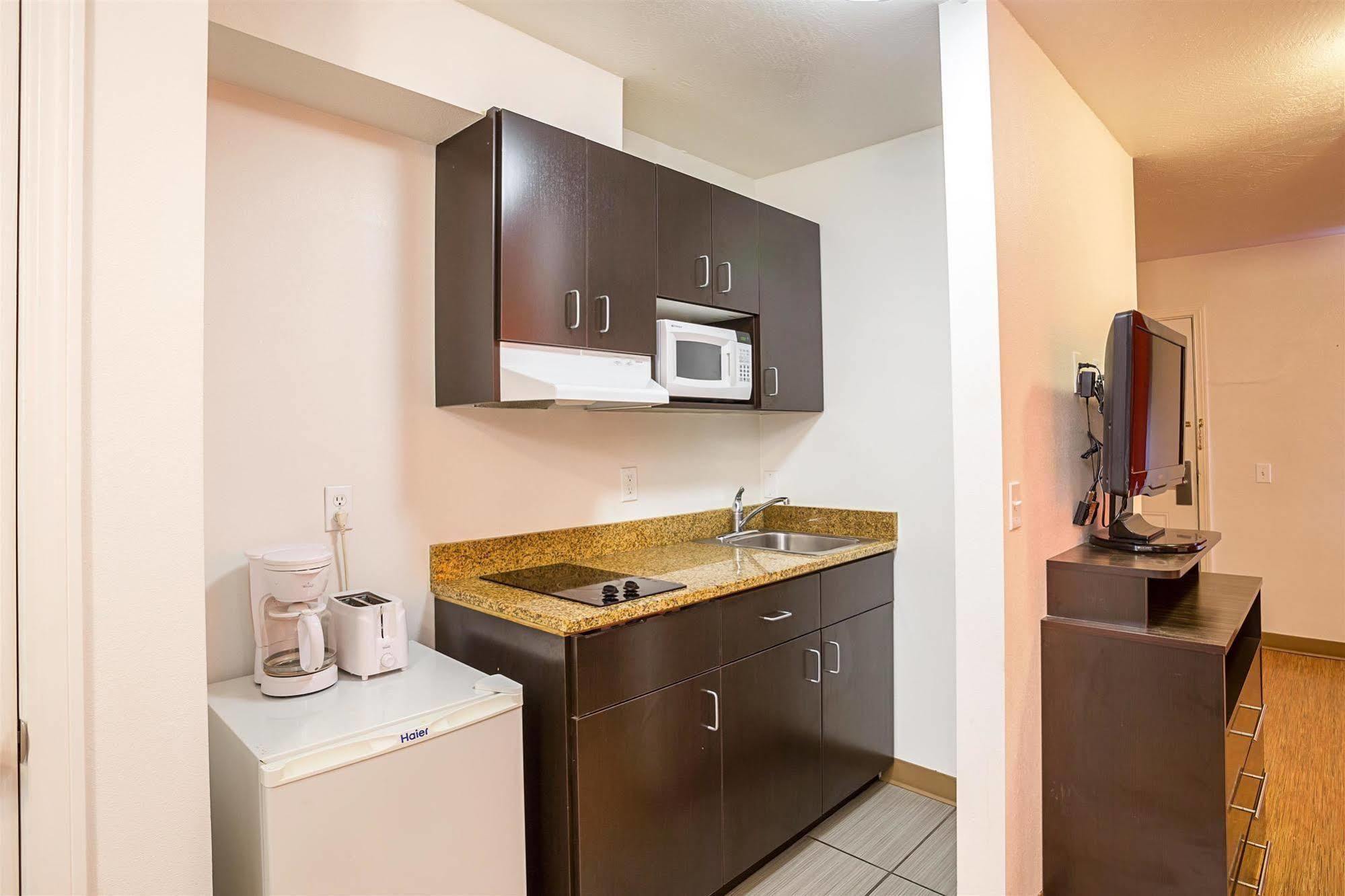 Guest House אלנסבורג מראה חיצוני תמונה