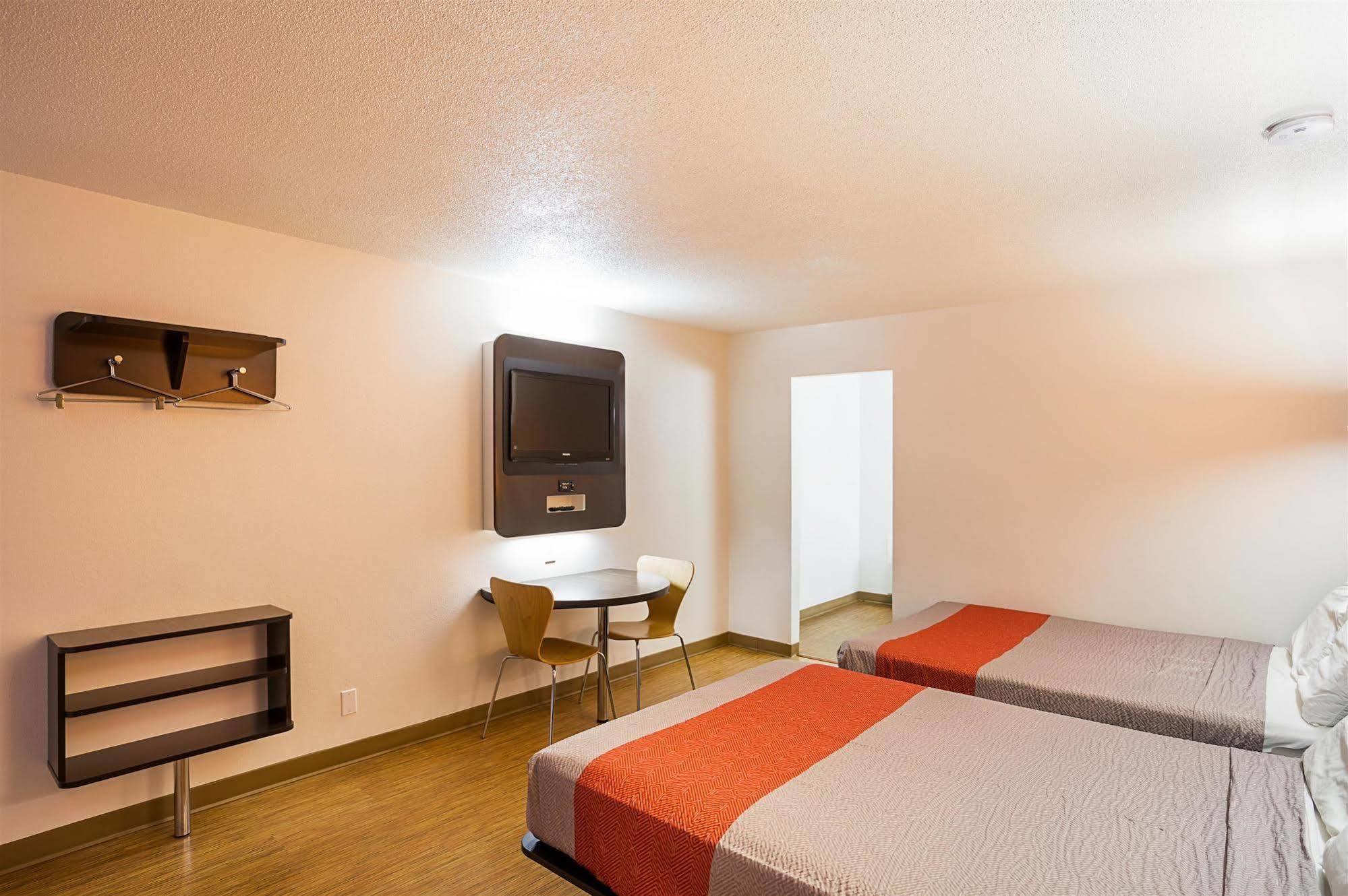 Guest House אלנסבורג מראה חיצוני תמונה