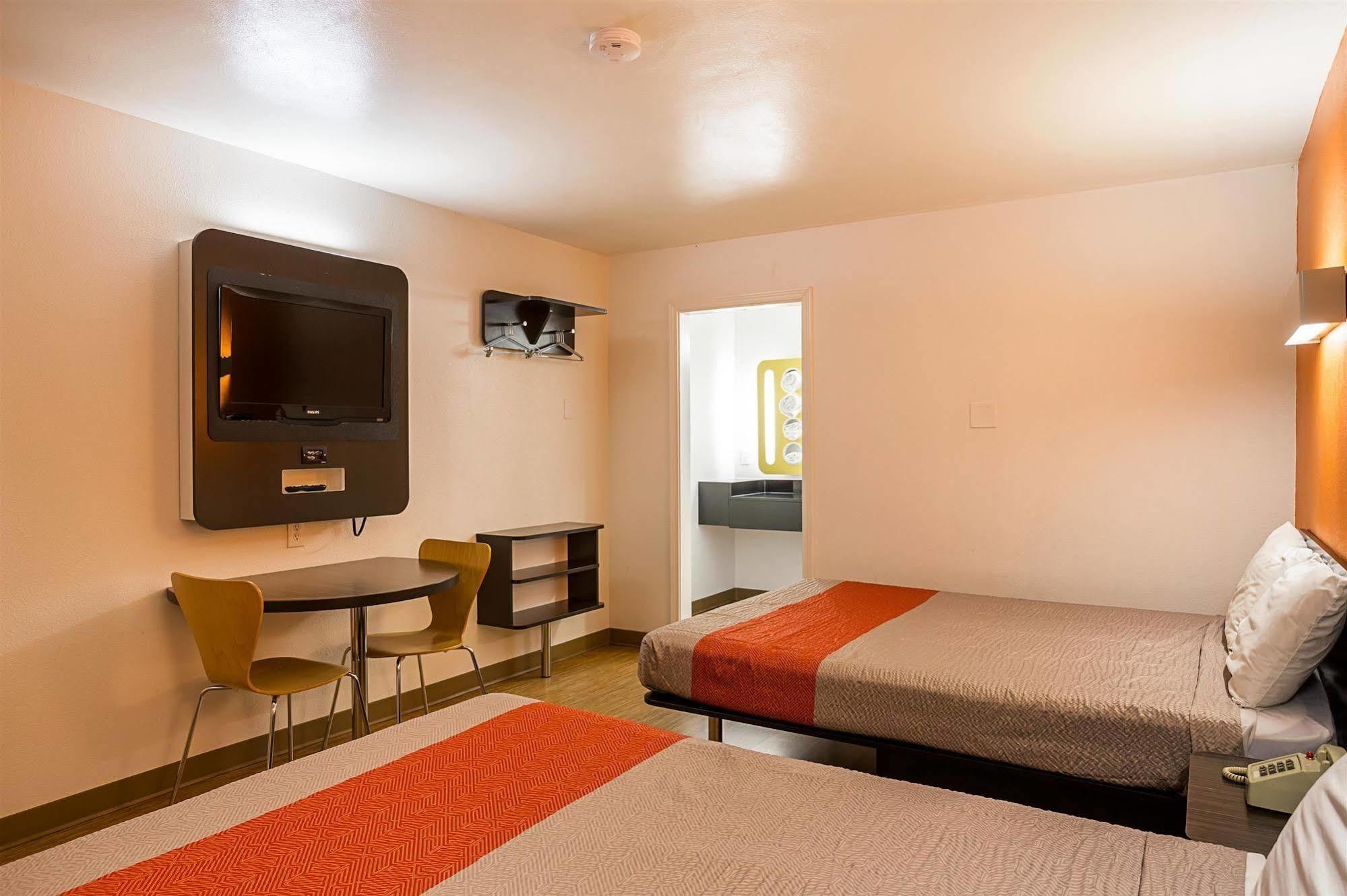 Guest House אלנסבורג מראה חיצוני תמונה